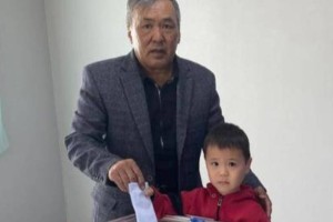 В Жетісу именинник на свой день рождения стал 100-м голосующим