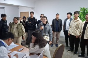 Алматинская молодежь активно принимает участие в референдуме