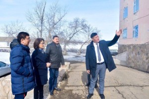 Глава Минздрава ознакомилась с ходом строительства сельских медобъектов в Акмолинской области
