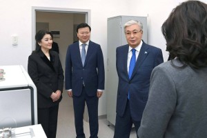 Токаеву показали новый Центр санитарно-эпидемиологической экспертизы