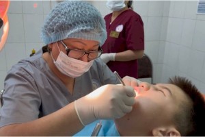 Как оказывается стоматологическая помощь в поликлиниках Алматы