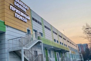 Новое здание приемного покоя крупнейшей клиники открыли в Алматы