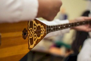 
                    Концерт, посвященный 90-летию кюйши-композитора Казена Абугазыулы, пройдет в Алматы
                