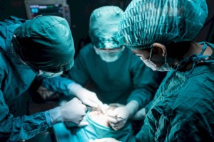 
                    Алматинские кардиохирурги провели сложную операцию 4-летней девочке с редкой патологией
                