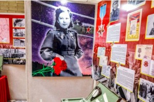 В Алматы открылась выставка, посвященная легендарной казахстанской летчице
