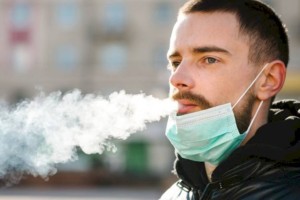 Японские медики оценили шансы попасть под аппарат ИВЛ у курящих и некурящих
