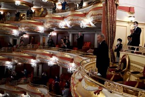 
                    Елбасы посетил концерт известной оперной дивы Марии Мудряк
                