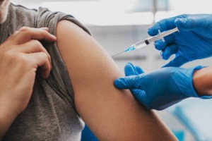 
                    984 949 алматинцев получили оба компонента вакцины от коронавируса
                