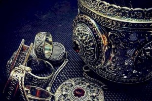 
                    Ювелирное мастерство кочевых народов имеет глубокие корни  и традиции
                