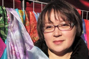 
                    Музыку теплого войлока и нежного батика исполняет алматинка Наталия Полянских
                