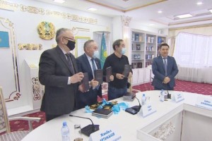 В Нур-Султане презентовали книгу «Насаб наме султан Сыдык» на казахском языке