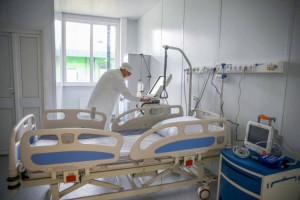 
                    В инфекционных стационарах находятся более 1200  алматинцев с КВИ
                