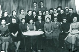 
                    На волнах истории
                