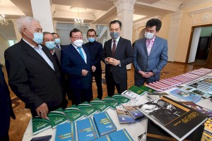 
                    Образы современности
                