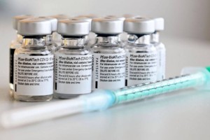 
                    Вакцину Pfizer временно зарегистрировали в Казахстане
                