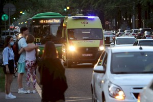 
                    В Алматы более 3 тыс. вызовов «скорой» в сутки связаны с коронавирусом и пневмонией
                