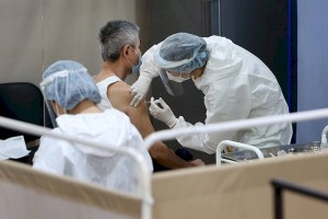 
                    Топ-8 заблуждений противников вакцинации
                