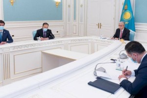 
                    Президент Казахстана обсудил регистрацию QazVac с главой ВОЗ
                
