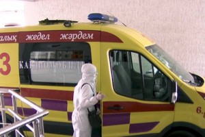 
                    Кого выбирает COVID-19
                
