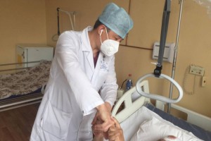
                    Женщину с обширной гематомой в голове спасли от смерти врачи Алматы
                