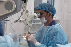 
                    Практически потерявшей глаз женщине восстановили зрение врачи Алматы
                
