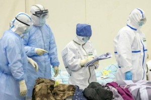 
                    Казахстанские медики получили выплаты в связи с заражением COVID-19 и пневмонией
                