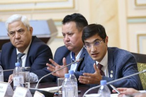 В Доме дружбы состоялась встреча Данияра Кадирова с членами Общественного совета города Алматы