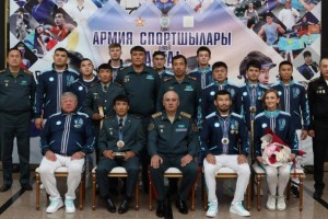 Воинские звания, медали и премии: министр обороны наградил армейских спортсменов-олимпийцев