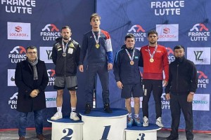 Казахстанские «вольники» выиграли три медали во Франции