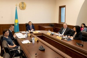 Нурлан Абдиров встретился с группой наблюдателей от МПА СНГ