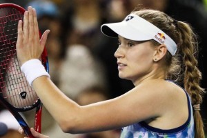
                    Елена Рыбакина победила первую ракетку мира
                