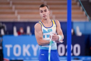
                    Казахстанский гимнаст завоевал олимпийскую лицензию в Париж
                