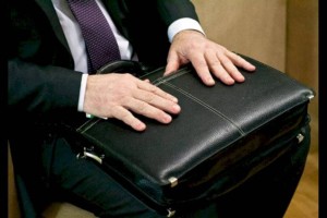 
                    Даурен Абен: Целесообразно внедрять систему оценки чиновников
                