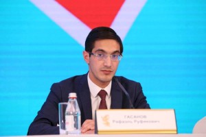 
                    Рафаэль Гасанов: Каждый может обратиться в избирательный участок, если чего-то не понимает
                
