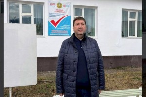 
                    Степан Теплюков проголосовал сегодня на выборах Президента РК
                