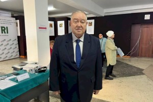 Общественный деятель Георгий Кан отдал свой голос на выборах в Алматы