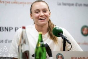 
                    Чувствую себя уверенно вне зависимости от покрытия корта – Елена Рыбакина
                