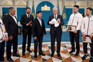 
                    Глава государства принял призеров чемпионата мира по боксу
                
