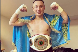 Казахстанский тяжеловес победил соперника нокаутом и стал чемпионом Азии