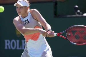 
                    Елена Рыбакина разгромила первую ракетку мира в США
                
