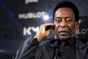 
                    Состояние Пеле ухудшилось
                