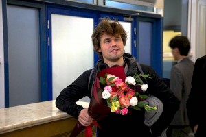 
                    Чемпион мира по шахматам Магнус Карлсен прилетел на чемпионат в Алматы
                