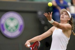 
                    Елена Рыбакина сыграет на турнире в ОАЭ
                