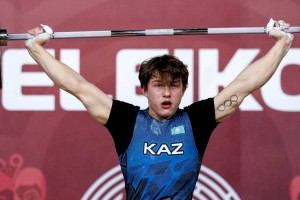 
                    Казахстанский тяжелоатлет стал бронзовым призером чемпионата мира в Колумбии
                