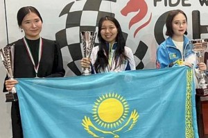 
                    Казахстанские шахматистки вошли в ТОП-3 на чемпионате мира в Сардинии
                