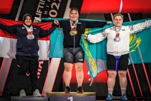 
                    Казахстан завоевал «золото» чемпионата Азии по тяжелой атлетике
                