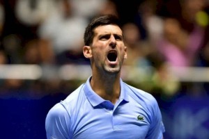 
                    Новак Джокович выиграл свой юбилейный чемпионский титул в карьере
                