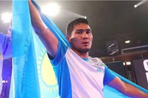 
                    Казахстанский боксер Мейирим Нурсултанов защитил свой чемпионский титул WBO
                