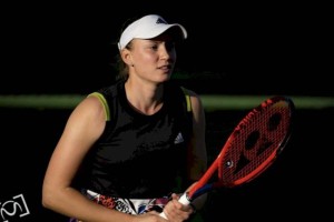 Елена Рыбакина стартовала с победы на Indian Wells Masters в США