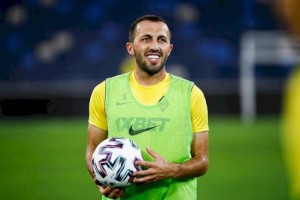 
                    Гафуржан Суюмбаев попрощался с «Кайратом»
                